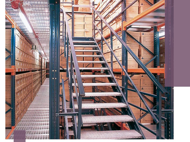 Лестницы складские прочные и безопасные под ключ в Северске