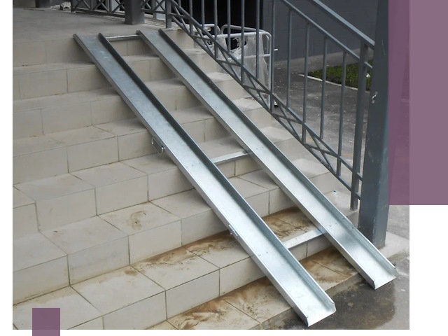 Пандусы для детских колясок в Северске: изготовление и монтаж