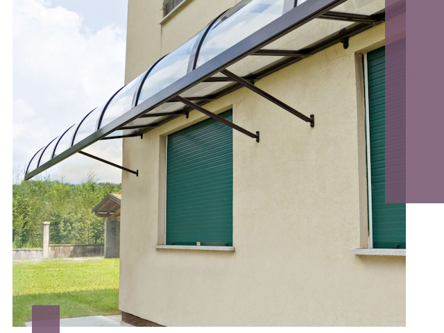 Козырьки над окнами в Северске — изготовление и монтаж по выгоде