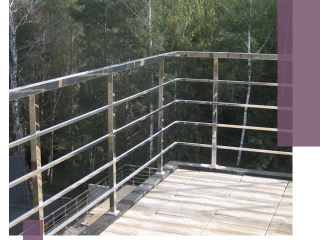 Парапеты из нержавеющей стали в Северске — изготовление и монтаж