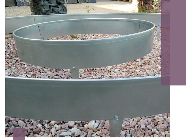 Нержавеющие бордюры под ключ в Северске — изготовление и монтаж