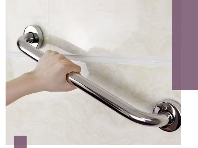 Монтаж поручней для инвалидов в Северске качественно и надежно